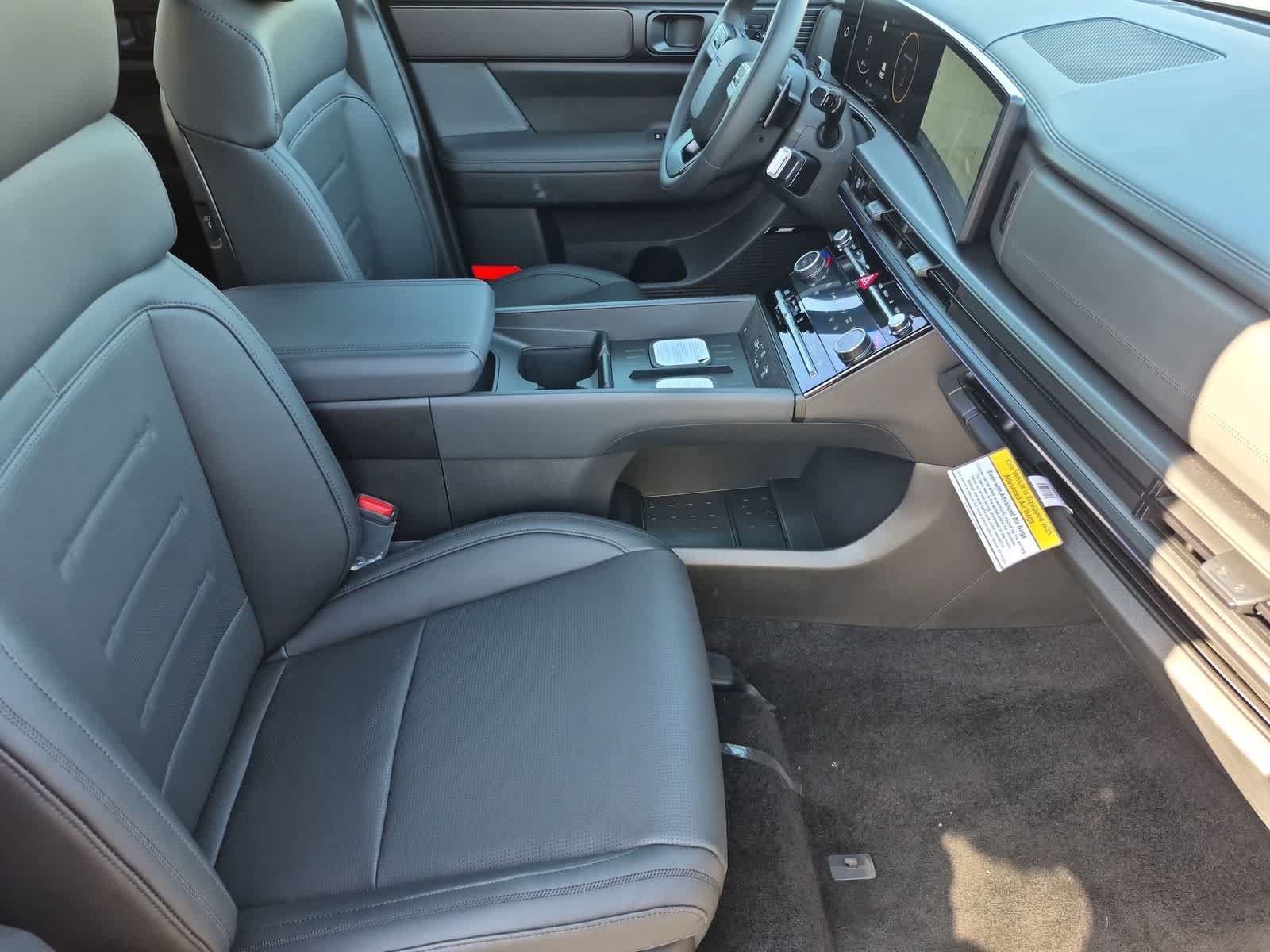 New 2026 Hyundai Santa Fe Calligraphy FWD image 18
