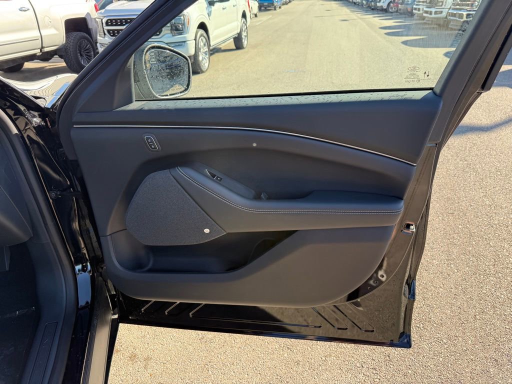 New 2025 Ford Mustang Mach-E Premium image 19
