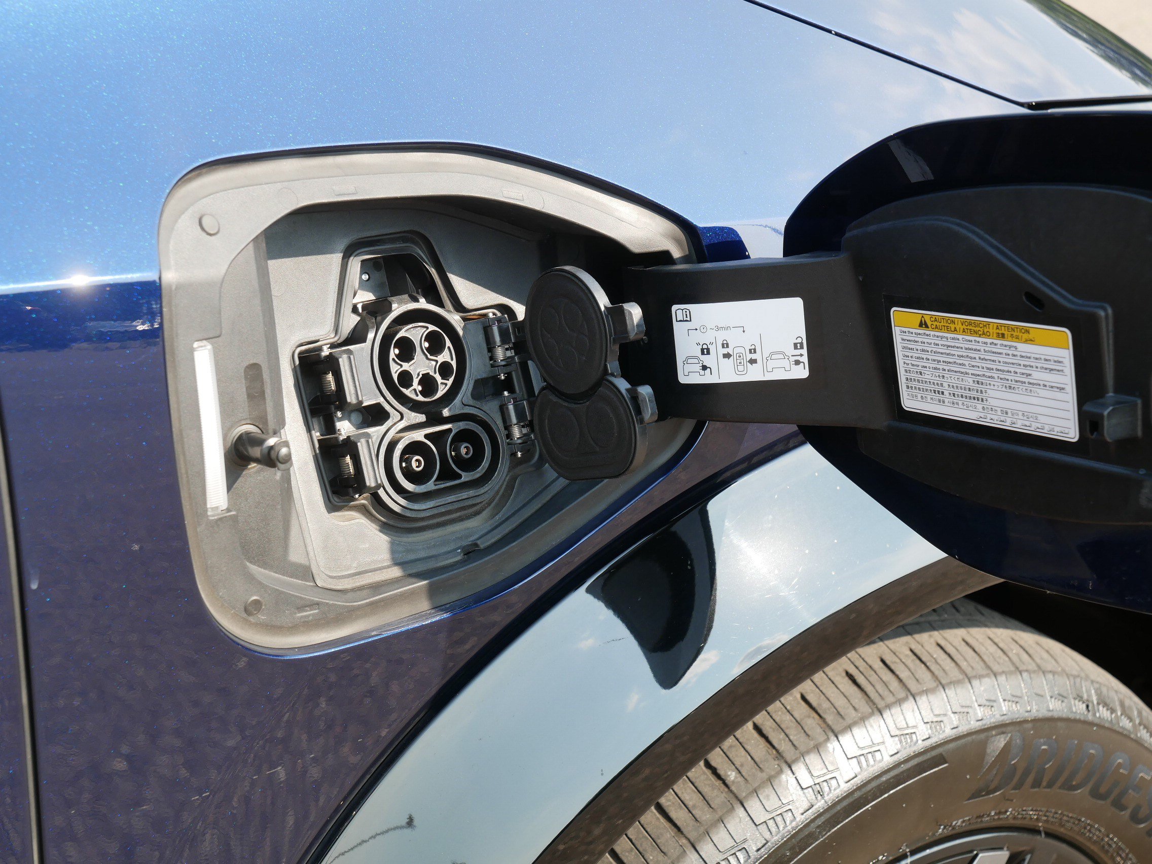 Certified 2024 Nissan Ariya AWD image 36
