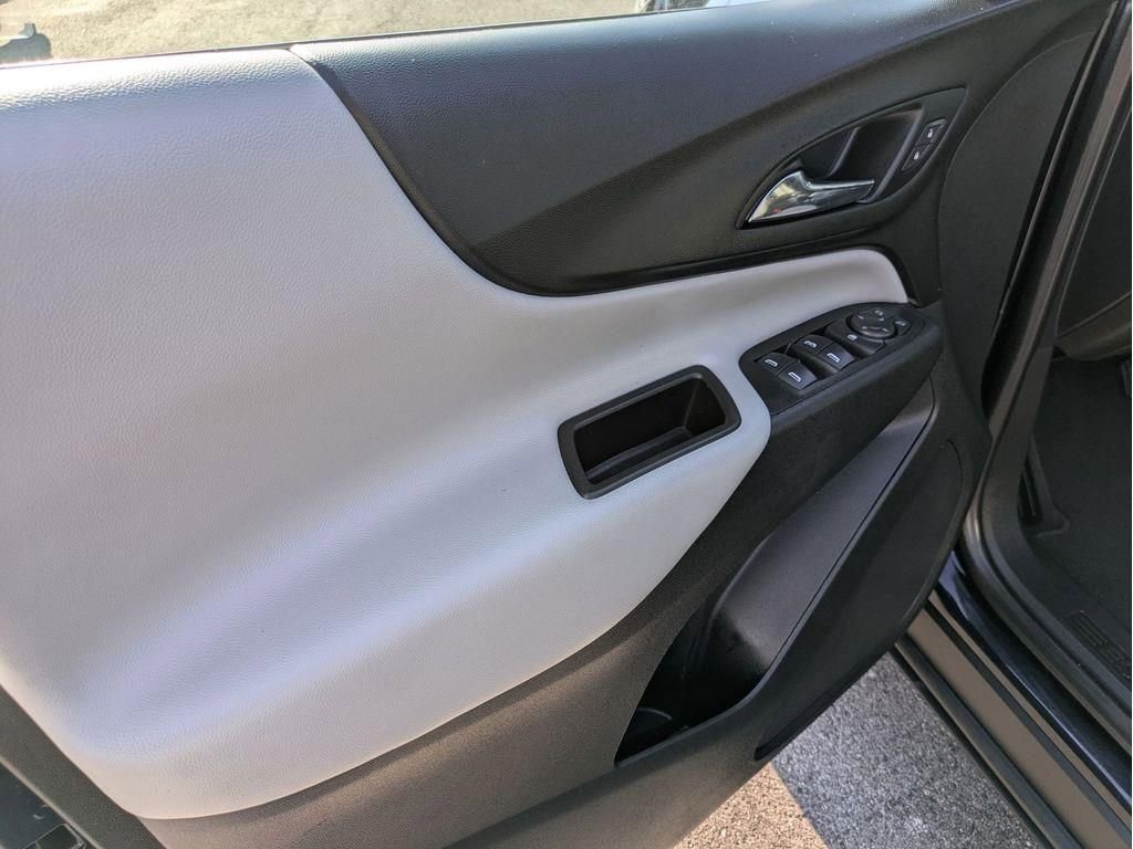 Used 2021 Chevrolet Equinox LT image 13