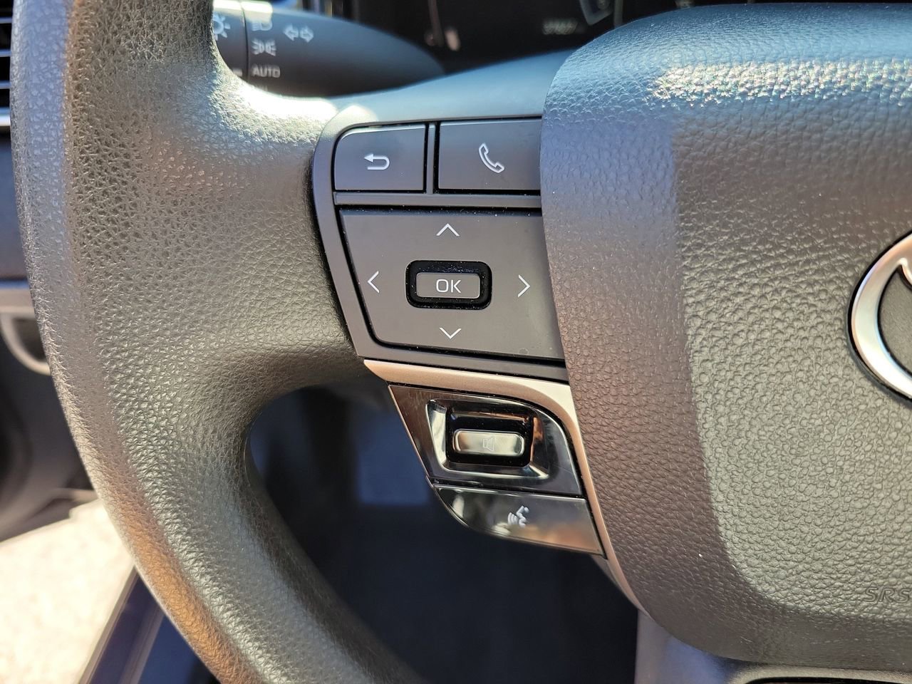 Used 2025 Toyota Camry LE image 20