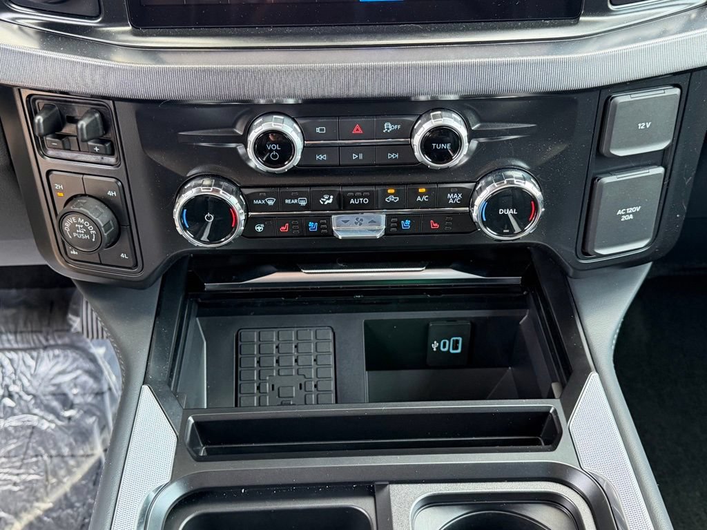New 2026 Ford F250 Platinum w/ Tremor Off-Road Package AWD/4WD image 36