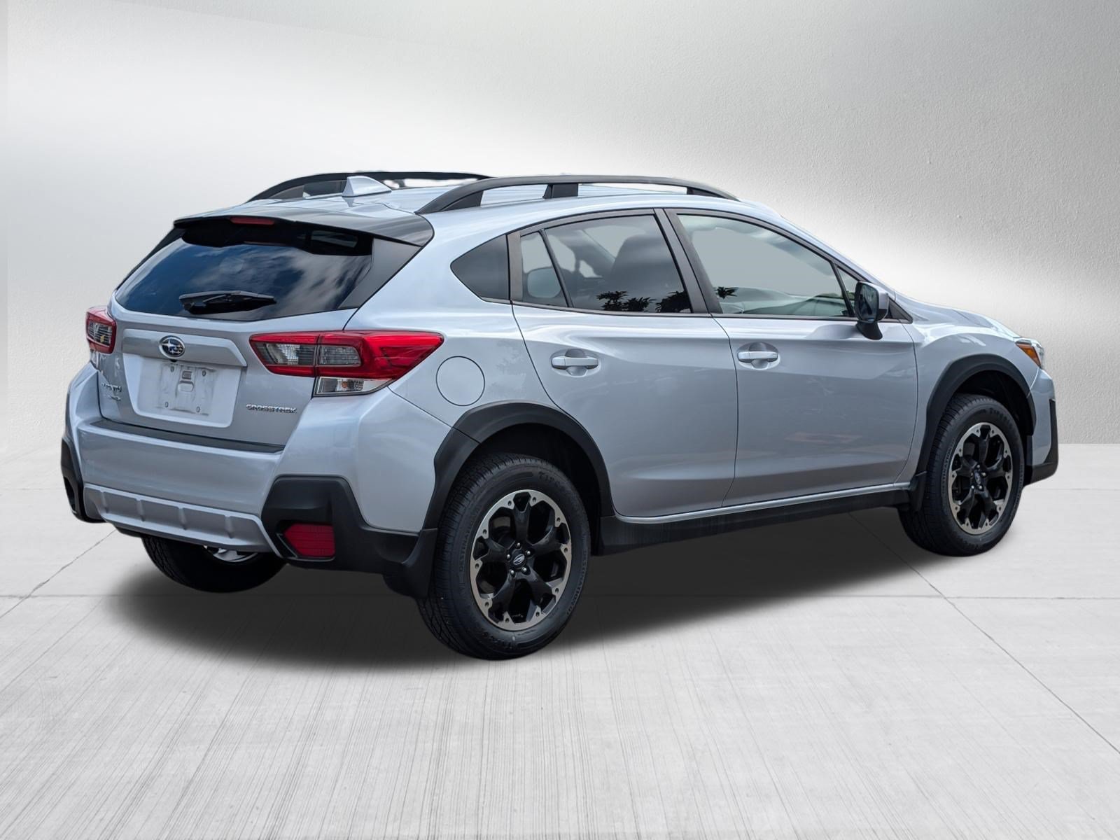 Used 2023 Subaru Crosstrek 2.0i Premium AWD/4WD image 7