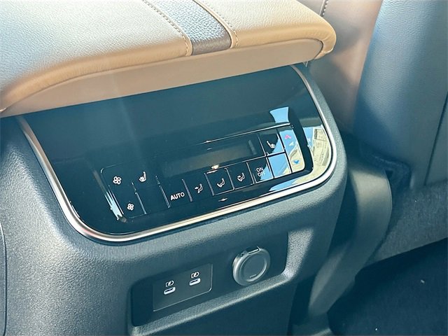 New 2026 Nissan Armada Platinum Reserve image 16