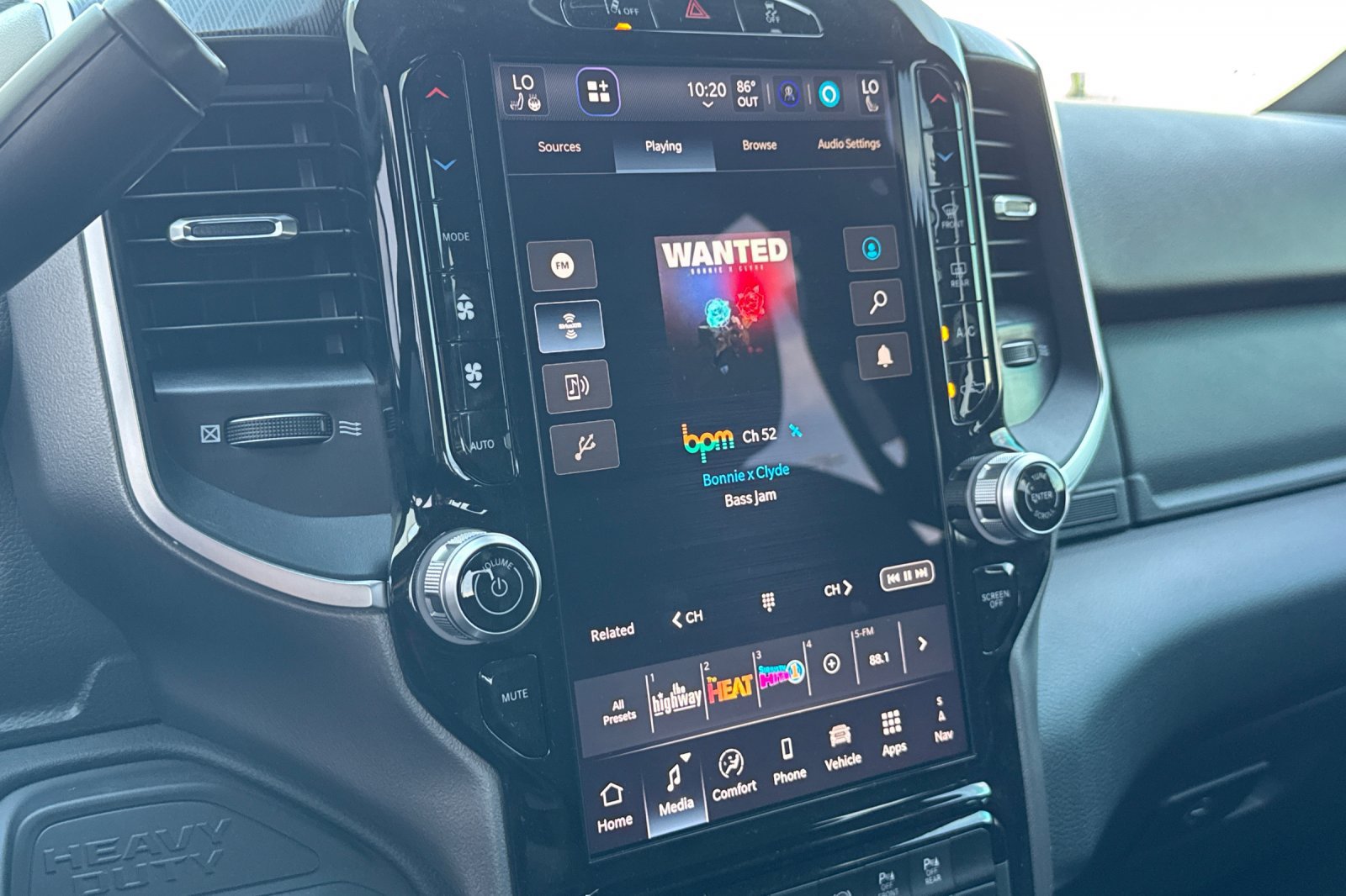 New 2026 RAM 3500 Big Horn AWD/4WD image 17