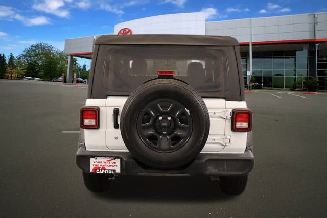 Used 2022 Jeep Wrangler Sport image 3