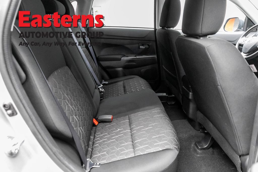 Used 2025 Mitsubishi Outlander Sport SE AWD/4WD image 23