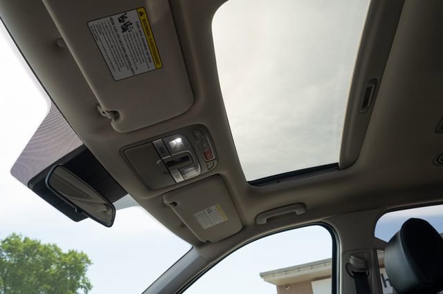 Used 2025 Kia Telluride S AWD/4WD image 19