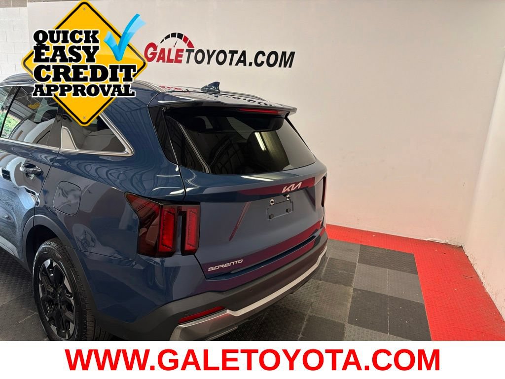 Used 2025 Kia Sorento S w/ Panoramic Sunroof Package AWD/4WD image 10