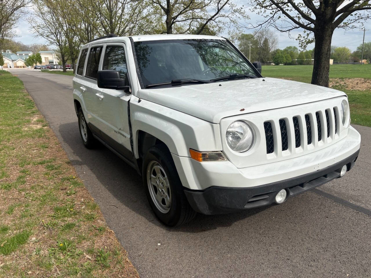 Used 2016 Jeep Patriot Sport w/ Power Value Group FWD image 12