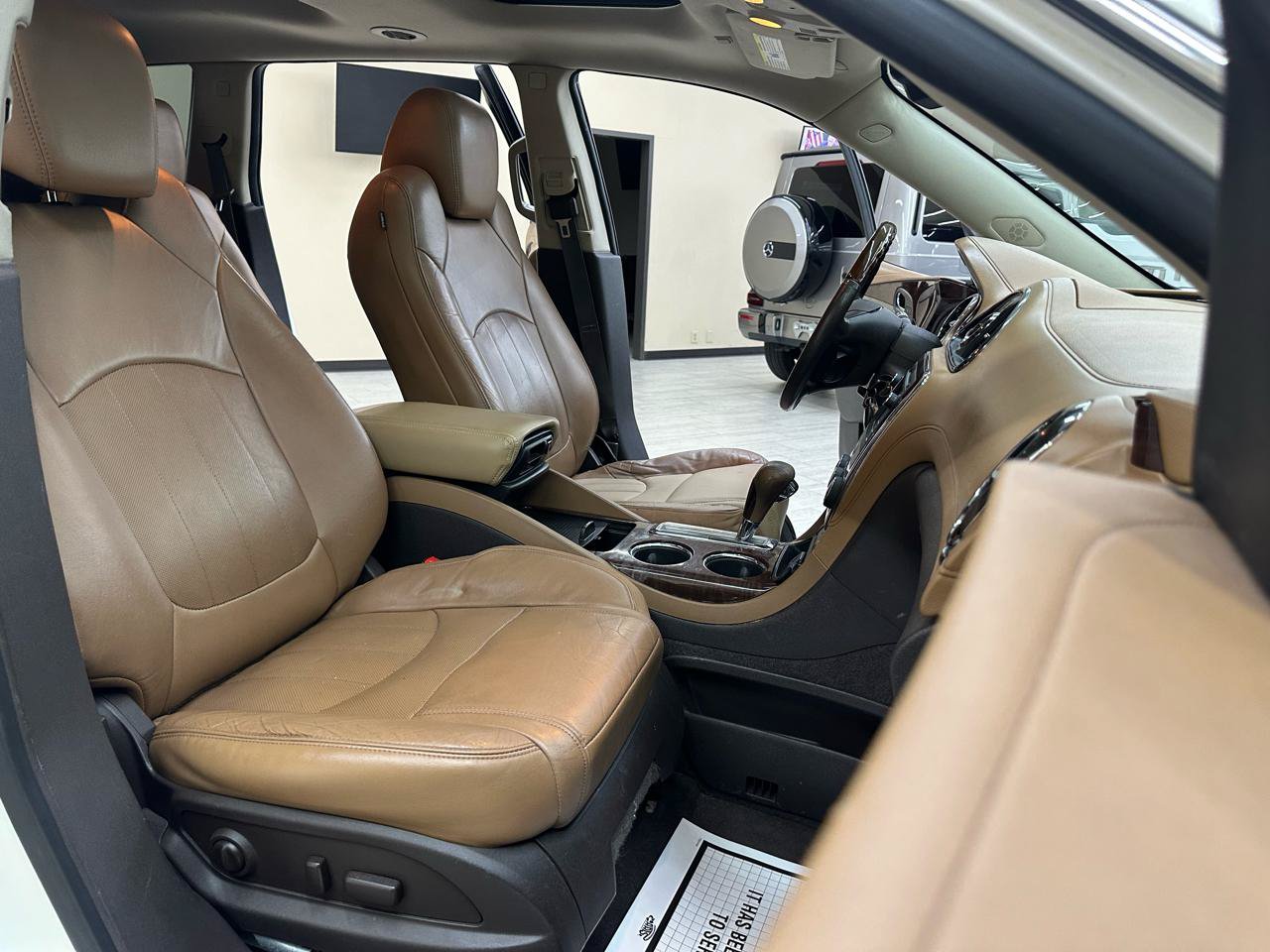 Used 2015 Buick Enclave Leather AWD/4WD image 40