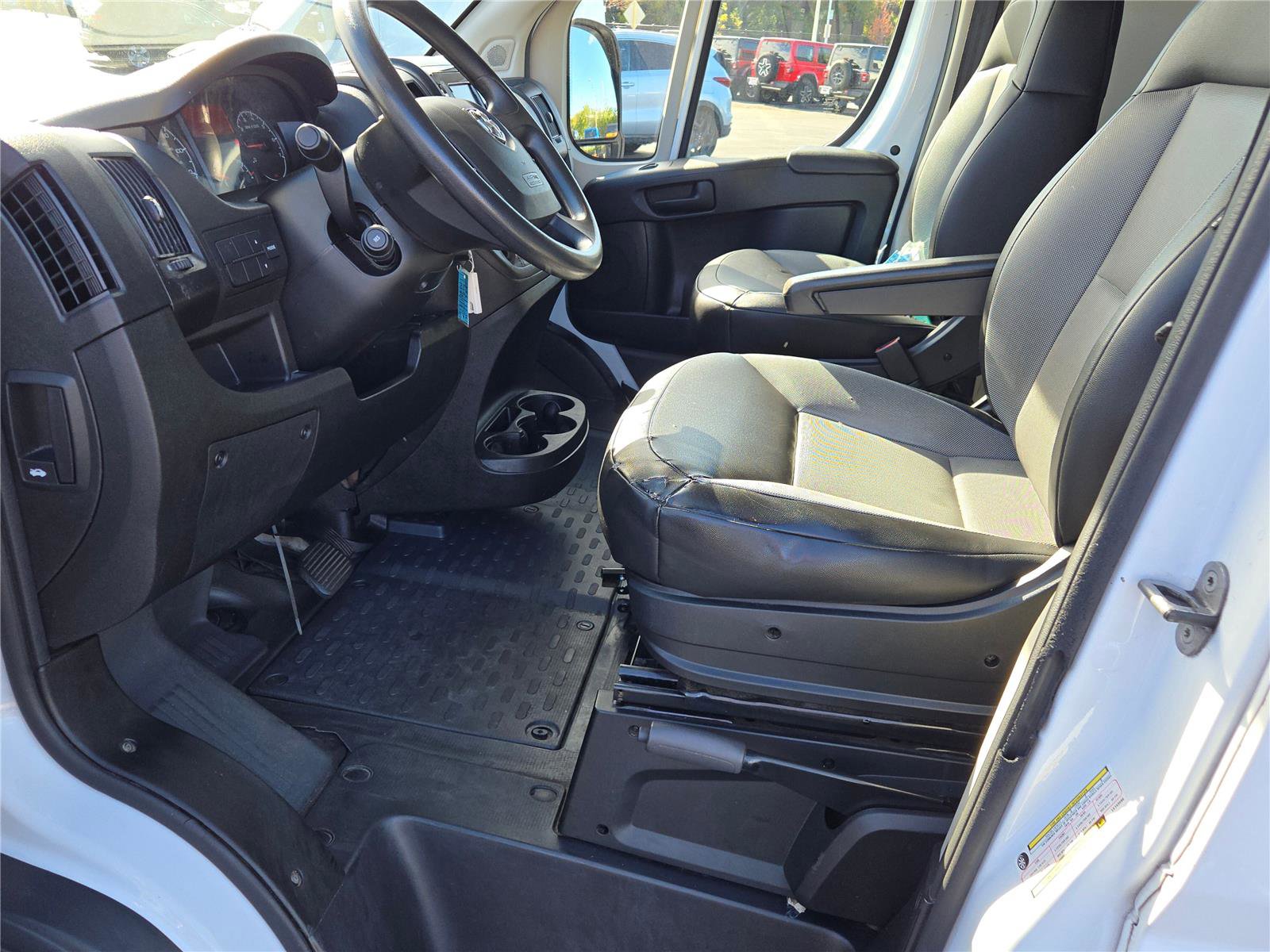 Used 2020 RAM ProMaster 2500 image 23