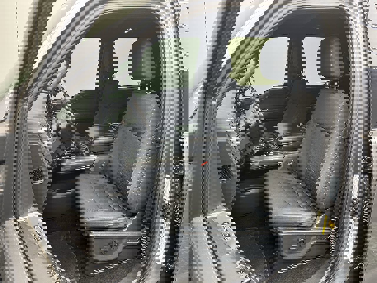 Used 2022 Ford F150 XLT w/ Equipment Group 302A High image 9