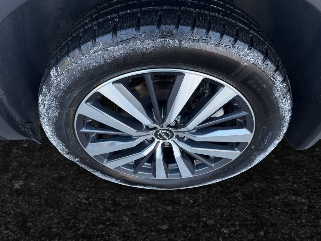 Used 2022 Nissan Pathfinder Platinum w/ Cargo Package image 22