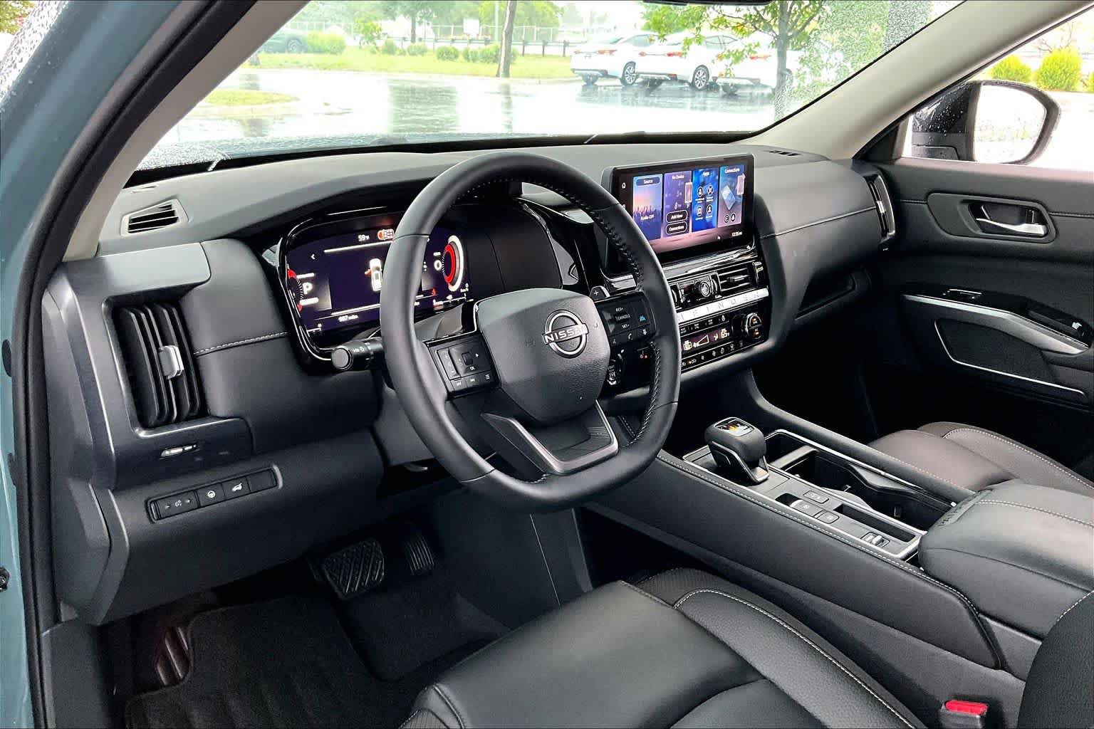 New 2026 Nissan Pathfinder SL FWD image 8