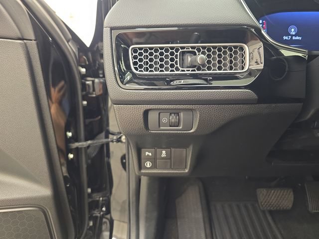 Used 2022 Honda Civic Touring image 33