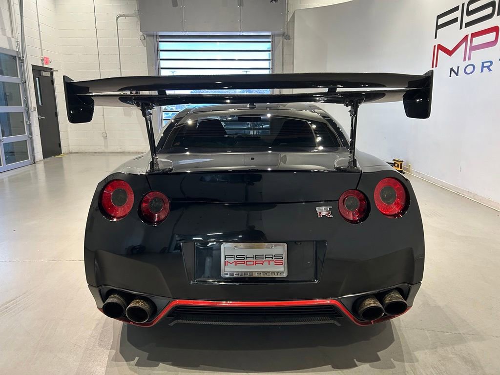 Used 2014 Nissan GT-R Premium AWD/4WD image 6