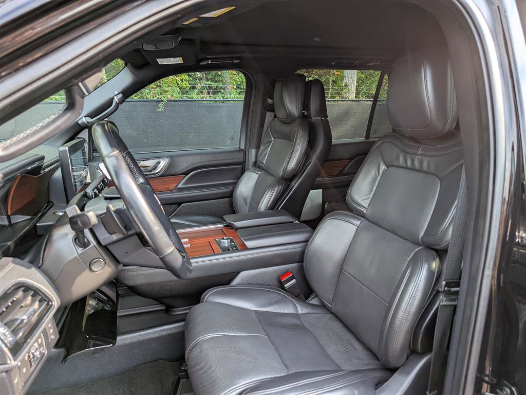 Used 2022 Lincoln Navigator Reserve image 31