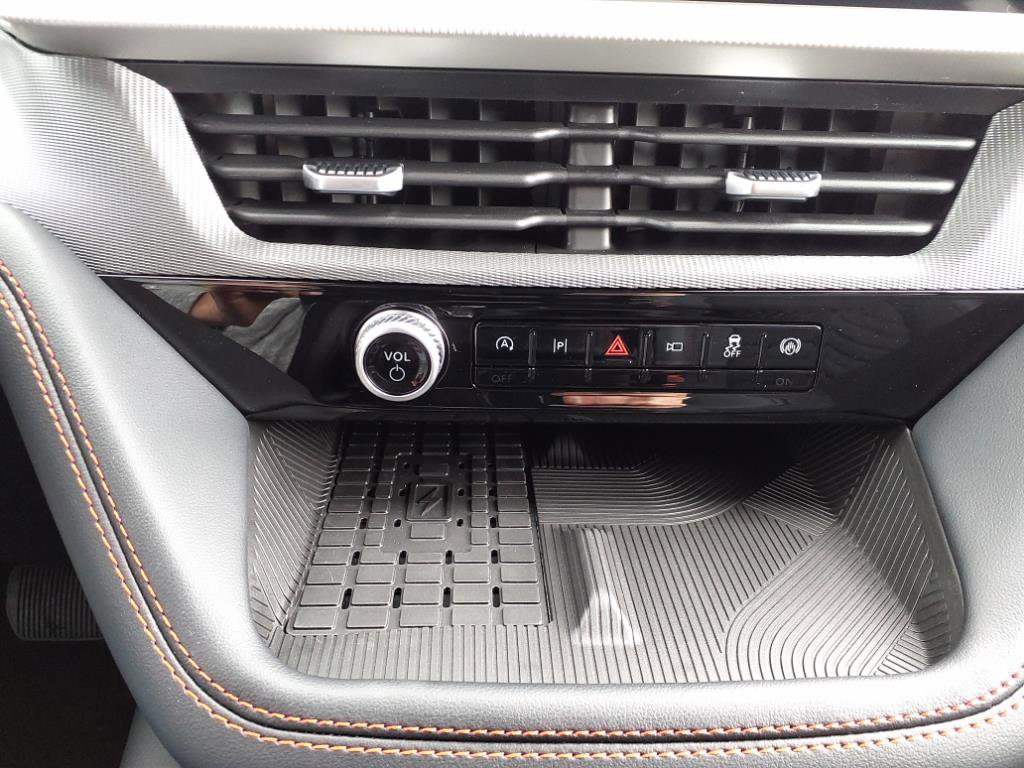 New 2025 Ford Explorer ST-Line w/ Premium Package image 20