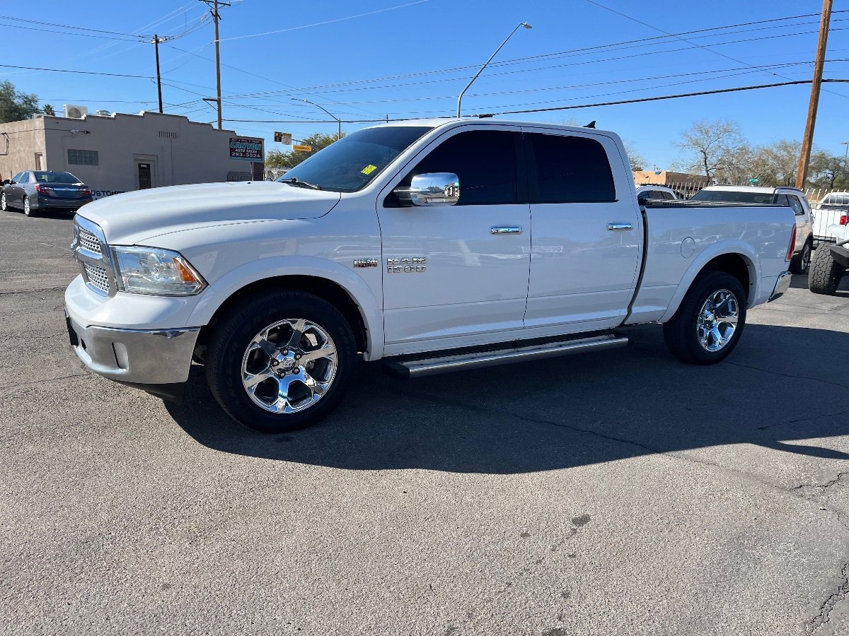 Used 2017 RAM 1500 Laramie RWD image 10