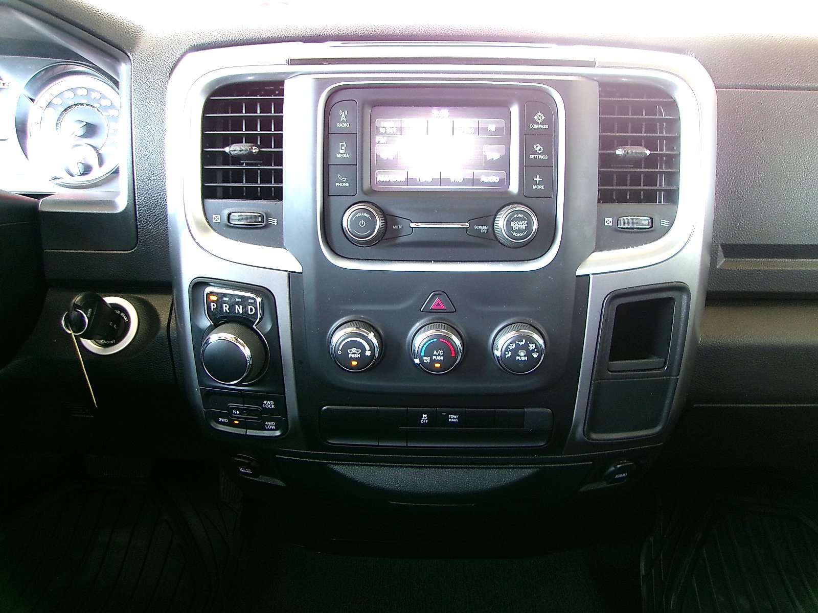 Used 2024 RAM 1500 Classic SLT AWD/4WD image 14