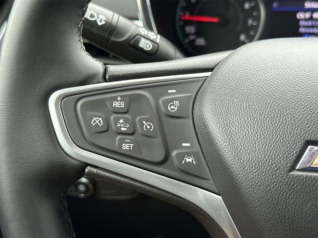 Used 2023 Chevrolet Equinox LT image 33
