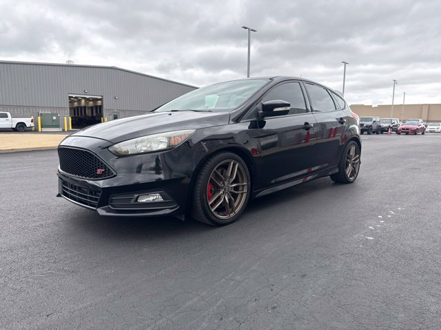 Used 2016 Ford Focus ST FWD image 3