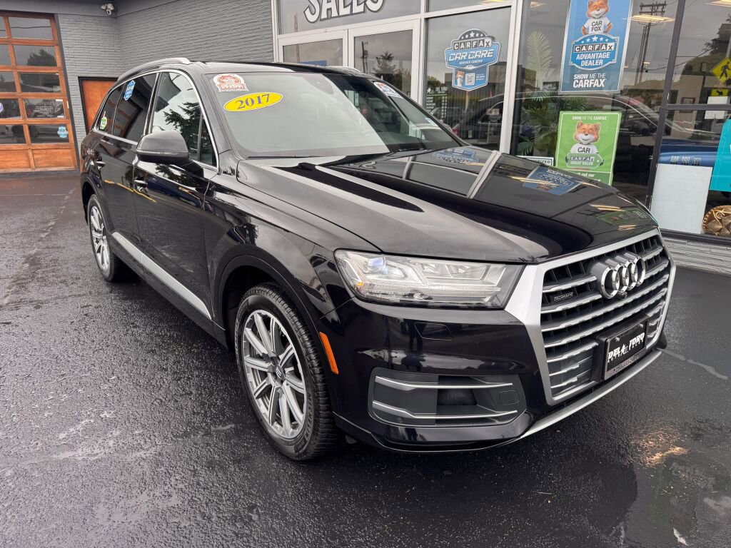 Used 2017 Audi Q7 3.0T Premium Plus AWD/4WD image 4