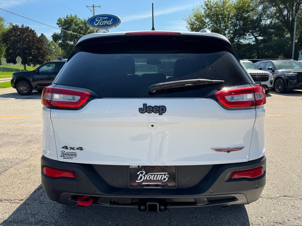 Used 2017 Jeep Cherokee Trailhawk AWD/4WD image 6