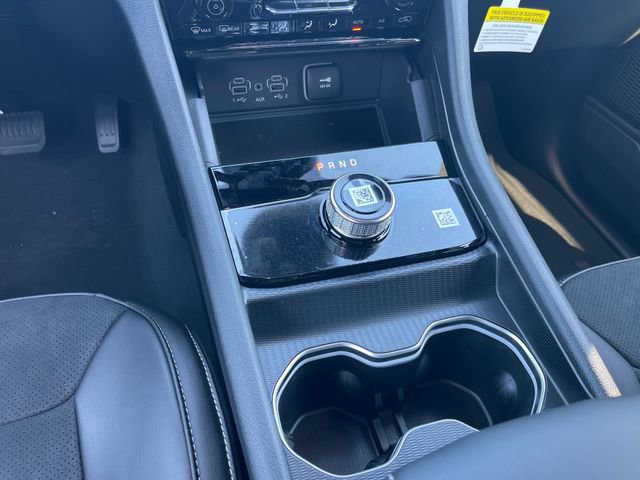 New 2025 Jeep Grand Cherokee Altitude image 21