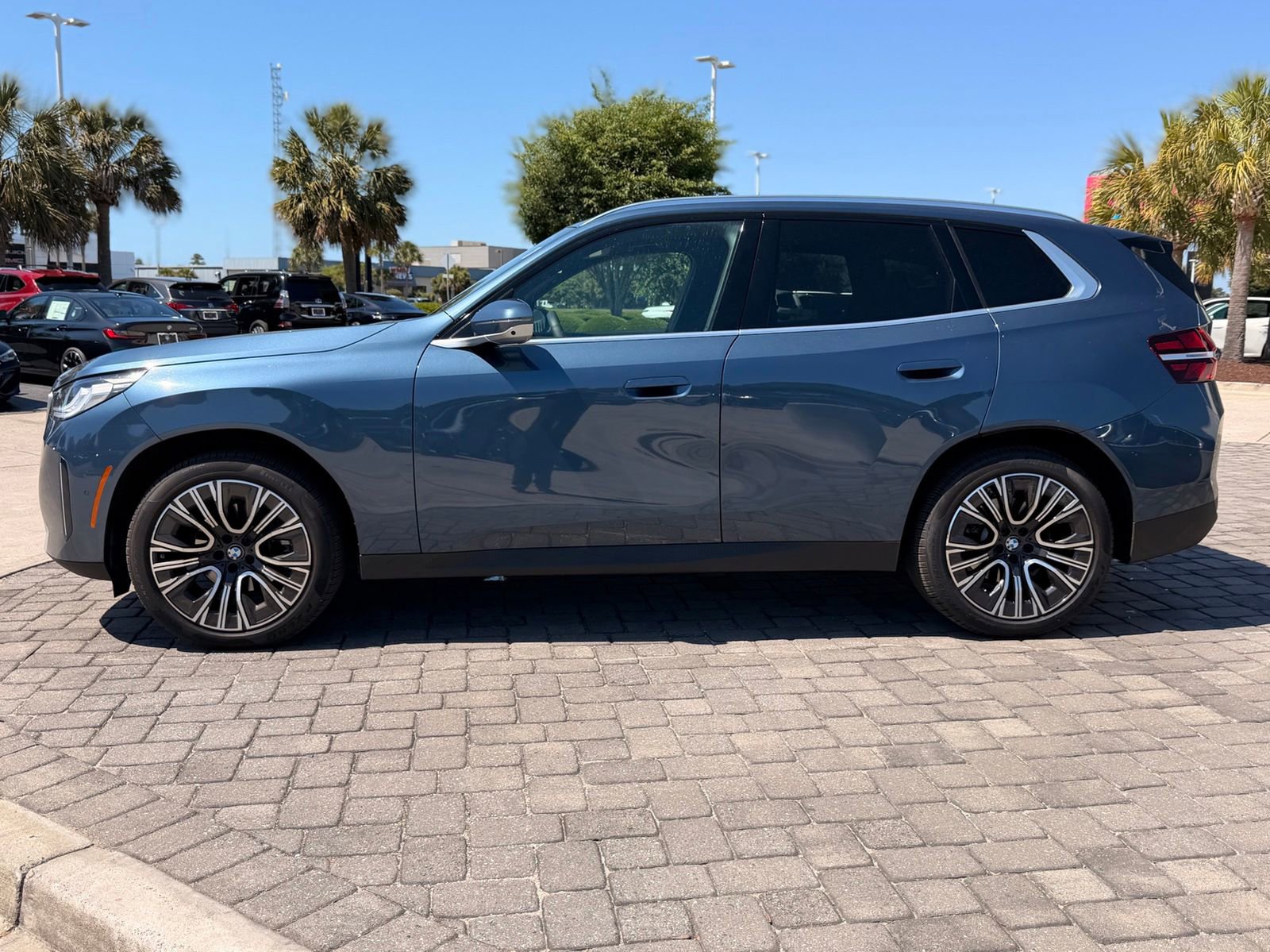 Certified 2025 BMW X3 xDrive30 w/ Premium Package AWD/4WD image 11