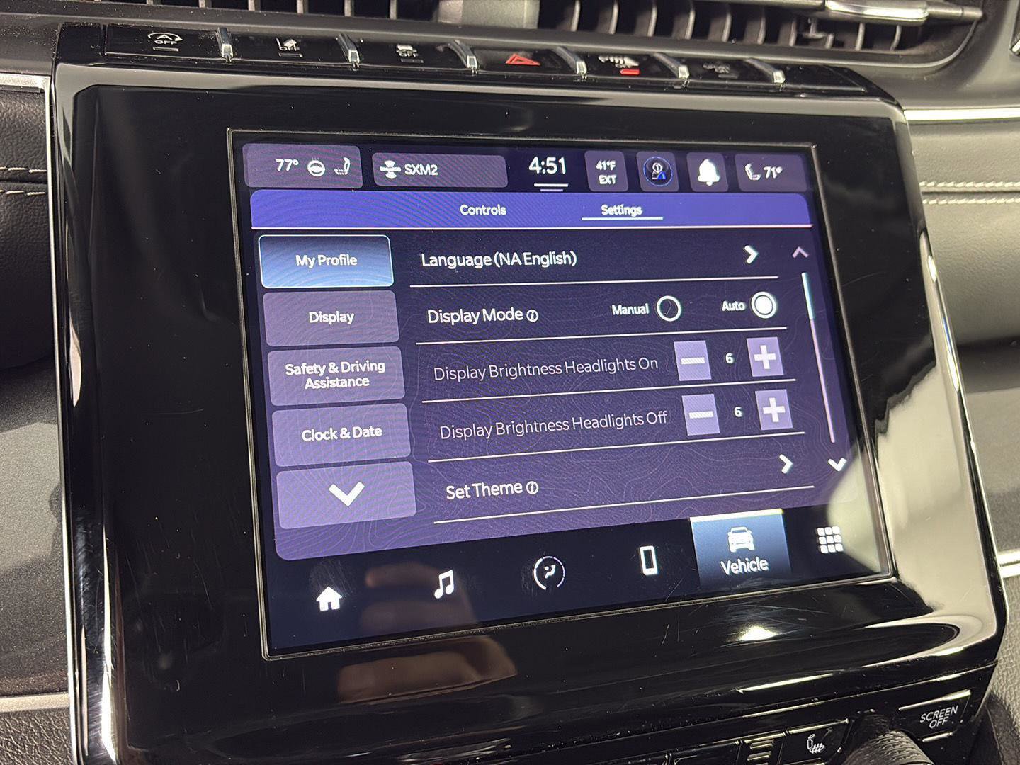 Used 2021 Jeep Grand Cherokee L Laredo w/ Luxury Tech Group I image 33