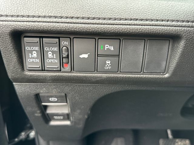 New 2026 Honda Odyssey Touring image 13