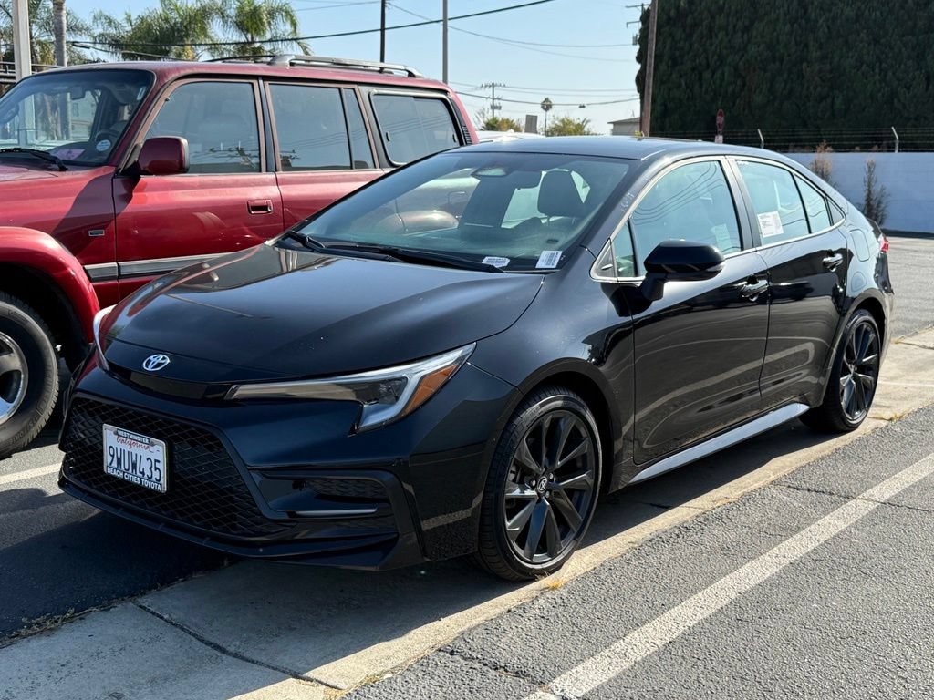 Certified 2026 Toyota Corolla SE FWD image 2