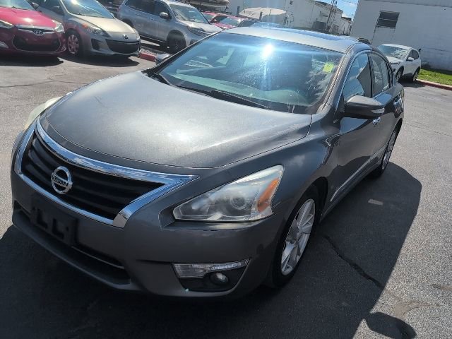Used 2015 Nissan Altima 2.5 SV w/ Convenience Package image 4