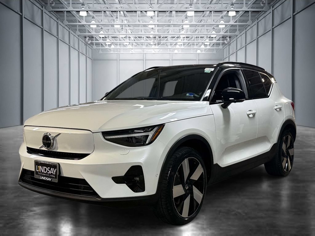 Used 2024 Volvo XC40 Recharge Ultimate w/ Protection Package Premier AWD/4WD image 1