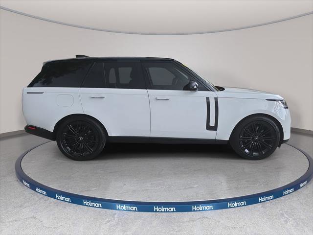 Used 2025 Land Rover Range Rover SE AWD/4WD image 5