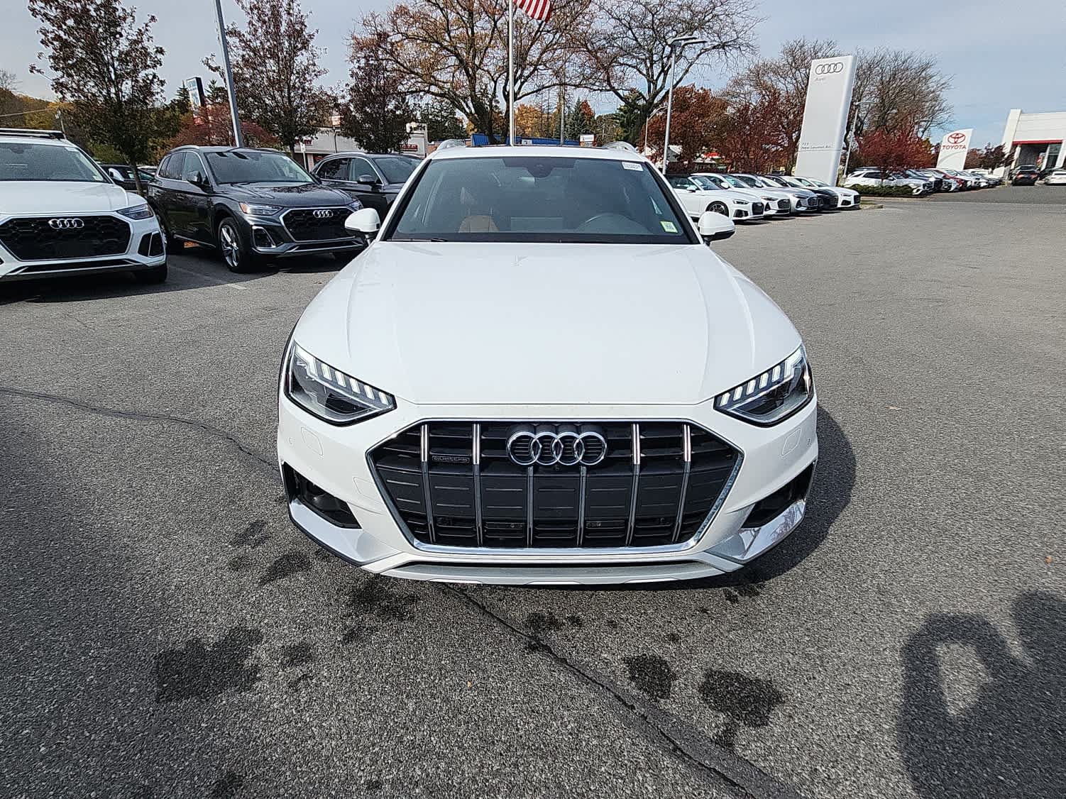 Used 2023 Audi A4 2.0T allroad Premium Plus AWD/4WD image 14