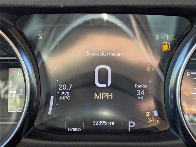 Used 2022 Jeep Wrangler Unlimited Sahara w/ Cold Weather Group AWD/4WD image 11