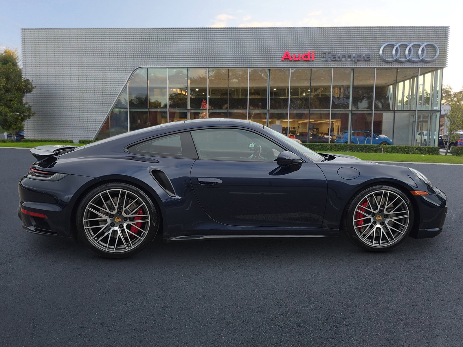 Used 2021 Porsche 911 Turbo image 3