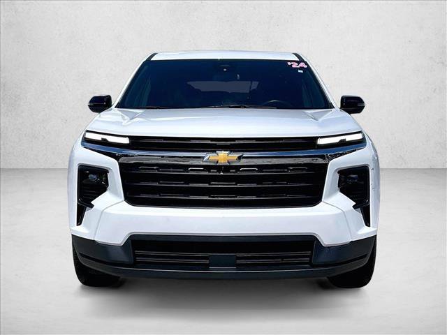 Used 2024 Chevrolet Traverse LS FWD image 3