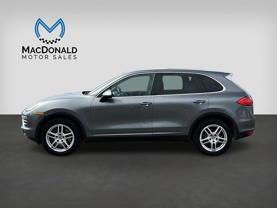 Used 2014 Porsche Cayenne Platinum Edition AWD/4WD image 4