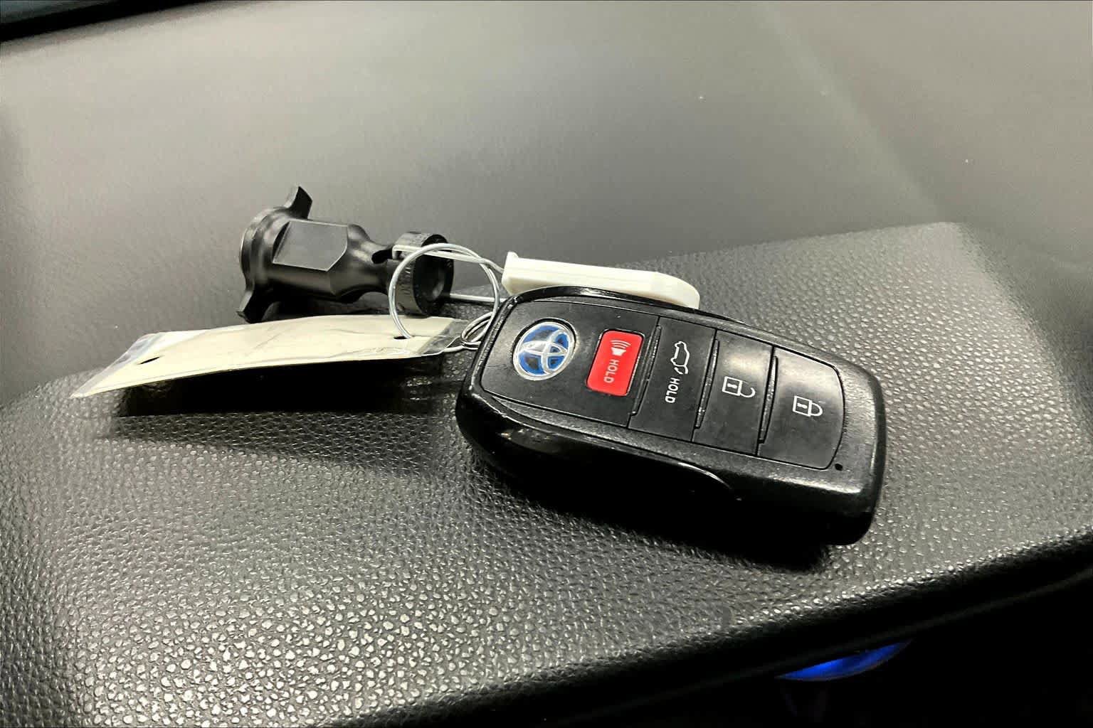 Used 2021 Toyota Venza XLE image 14