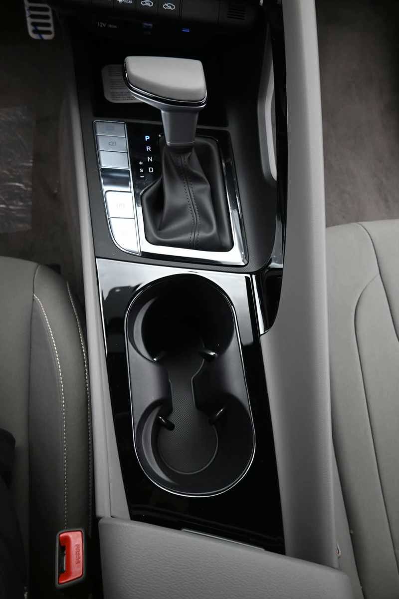New 2026 Hyundai Elantra Sport image 21