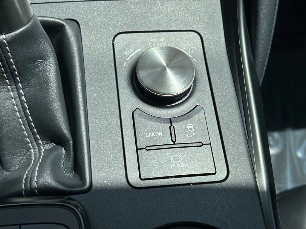 Used 2023 Lexus IS 500 RWD image 28