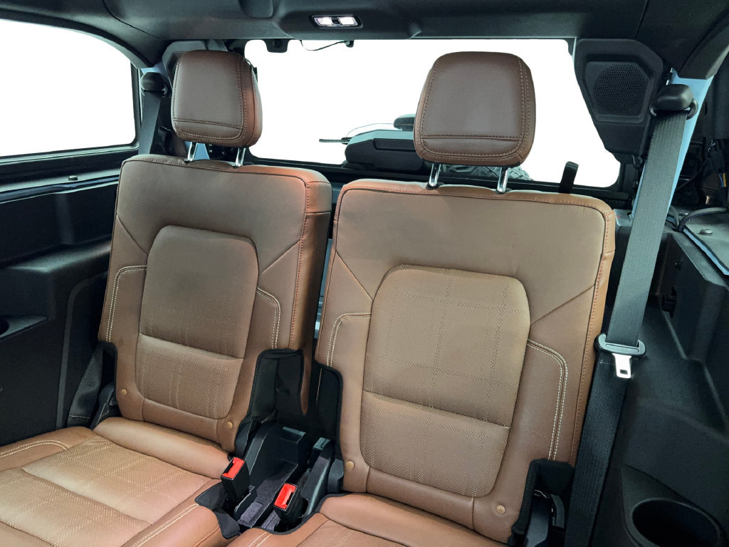 Used 2024 Ford Bronco Heritage Edition AWD/4WD image 36