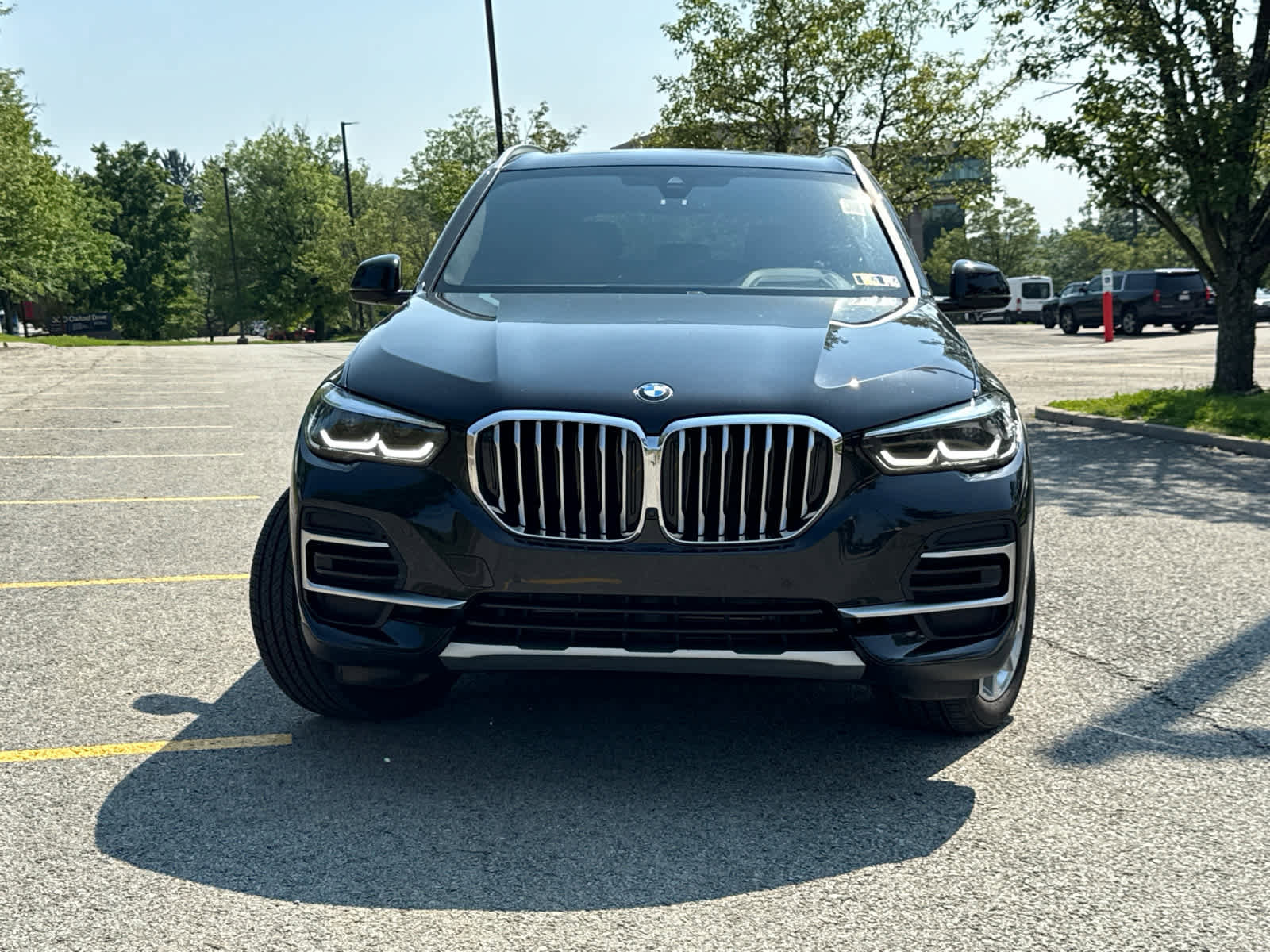 Certified 2022 BMW X5 xDrive40i w/ Premium Package image 2