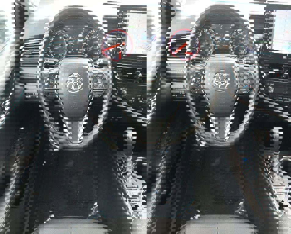 Used 2021 Toyota Camry XSE w/ Navigation Package image 5