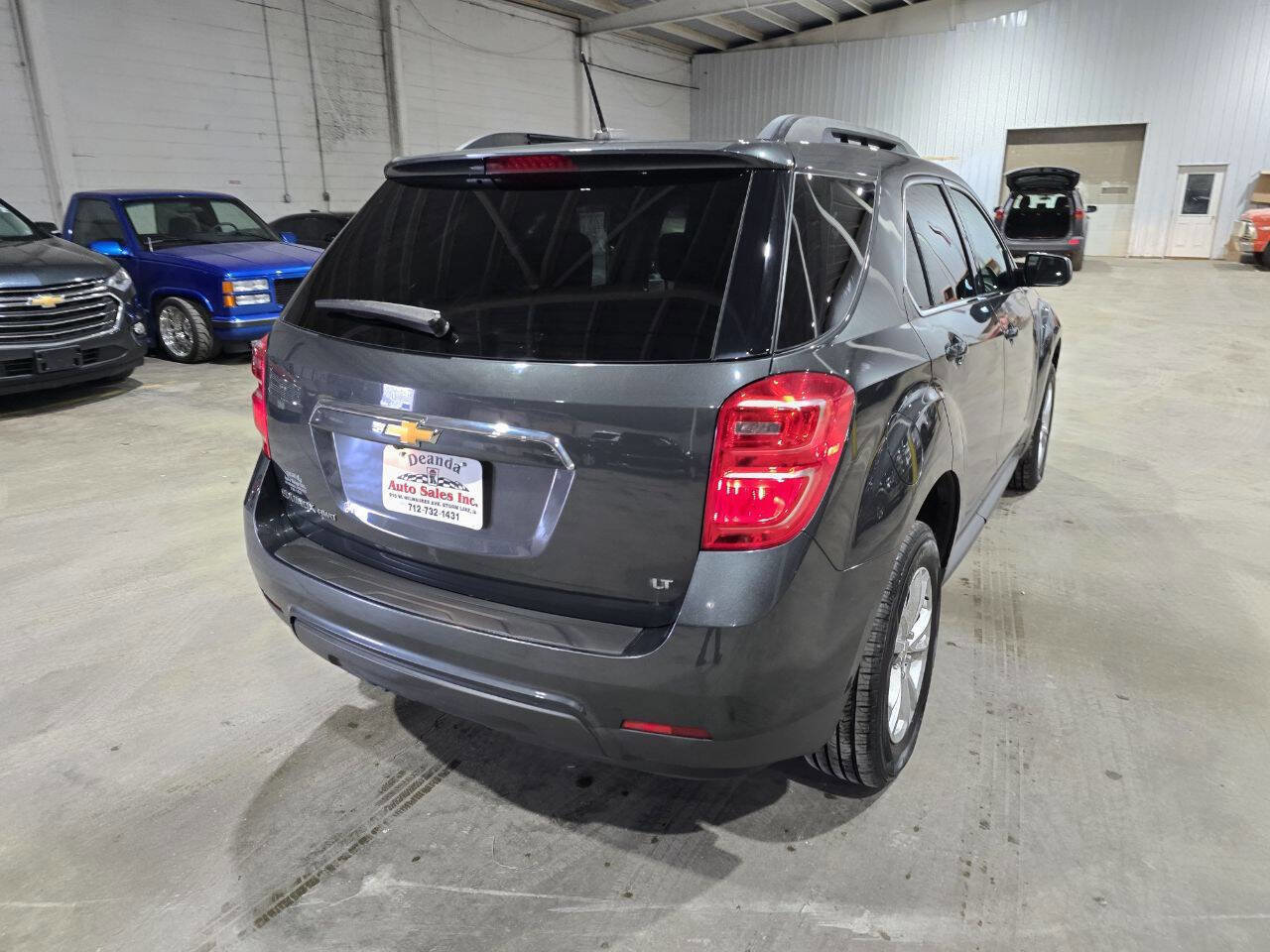 Used 2017 Chevrolet Equinox LT w/ Convenience Package AWD/4WD image 11