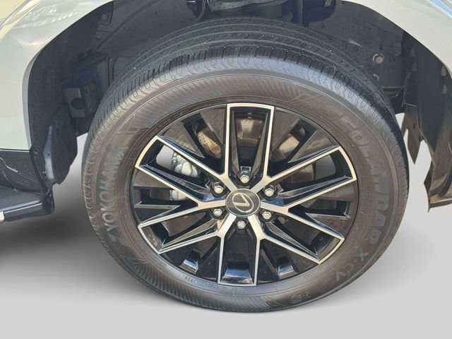 Certified 2024 Lexus GX 550 w/ Cold Area Package AWD/4WD image 7